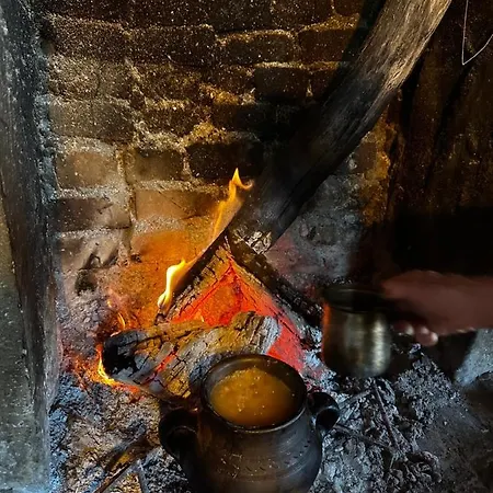 Ballkon Turi לינה וארוחת בוקר