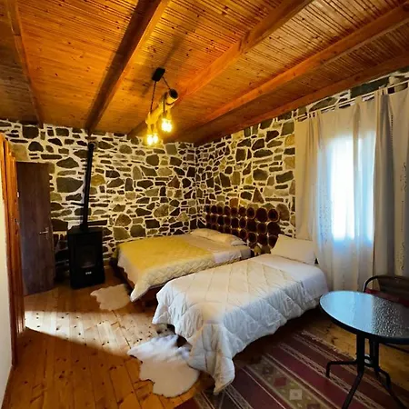 Ballkon Turi Bed & Breakfast Pellumbas
