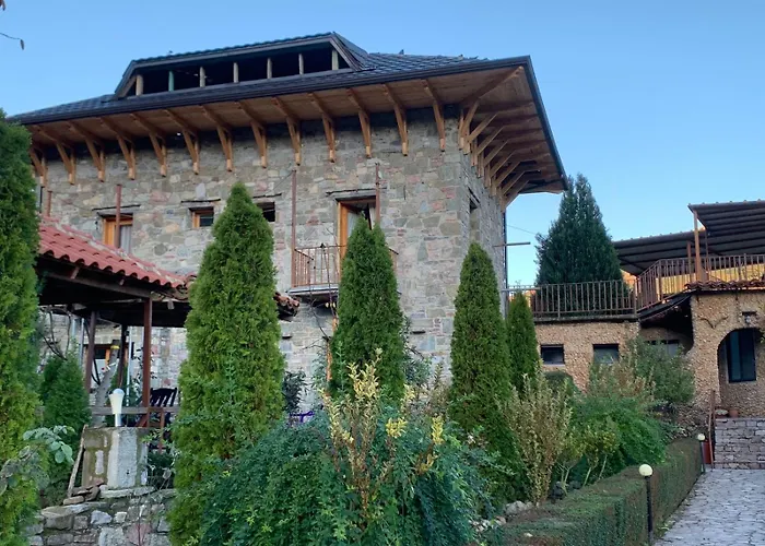 Ballkon Turi לינה וארוחת בוקר Pellumbas